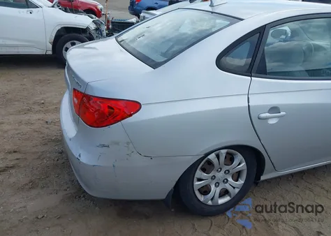 2009 Hyundai Elantra Gls z USA, uszkodzony, nr VIN KMHDU46D59U800365